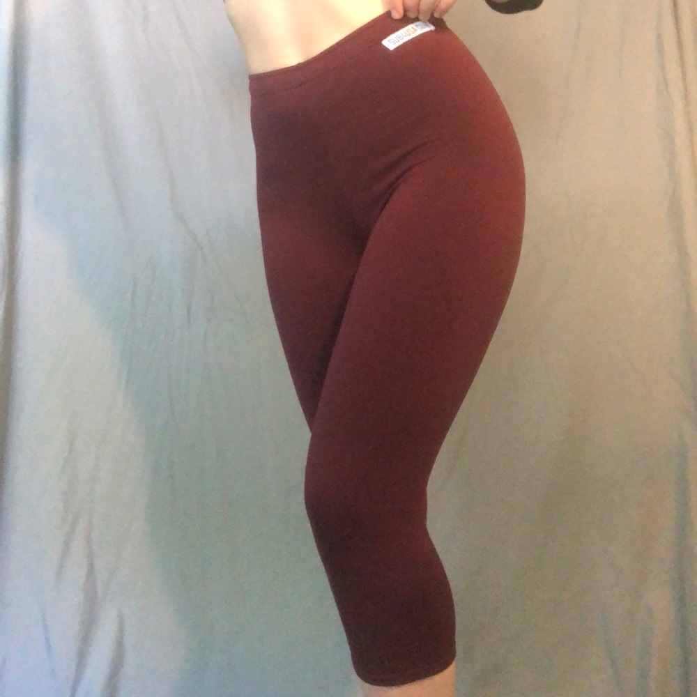 Burgundy Capri leggings